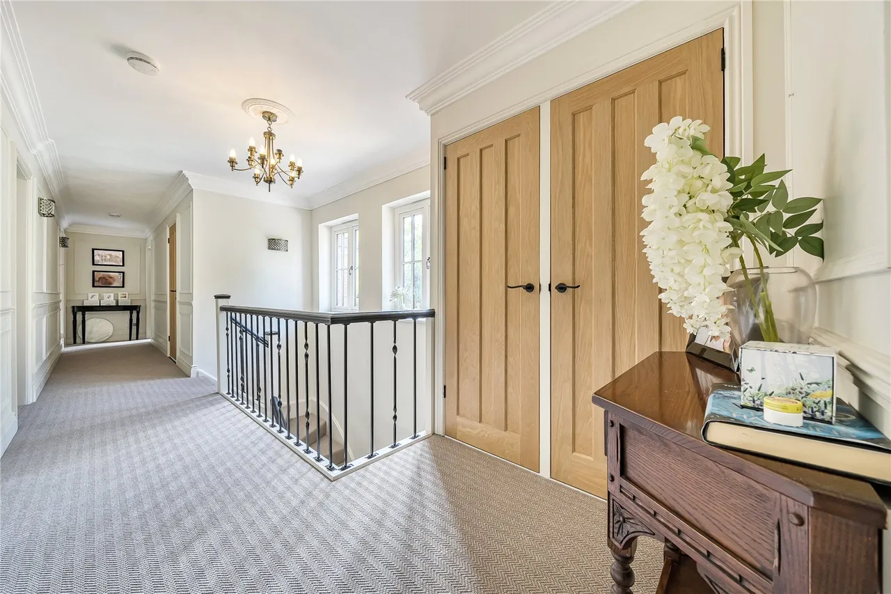 Kingsley Avenue, Camberley, Surrey, GU15 2NA, photo 25
