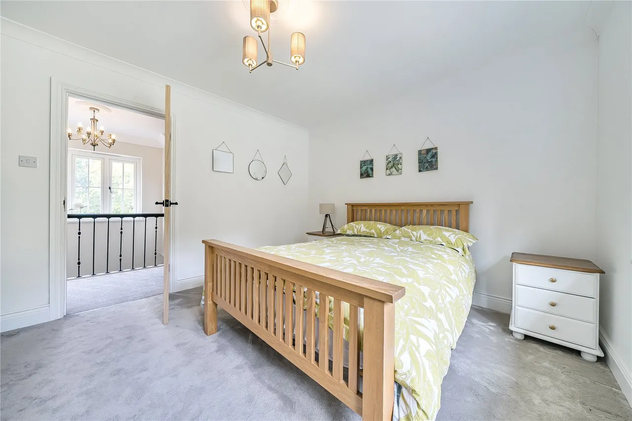 Kingsley Avenue, Camberley, Surrey, GU15 2NA, photo 28
