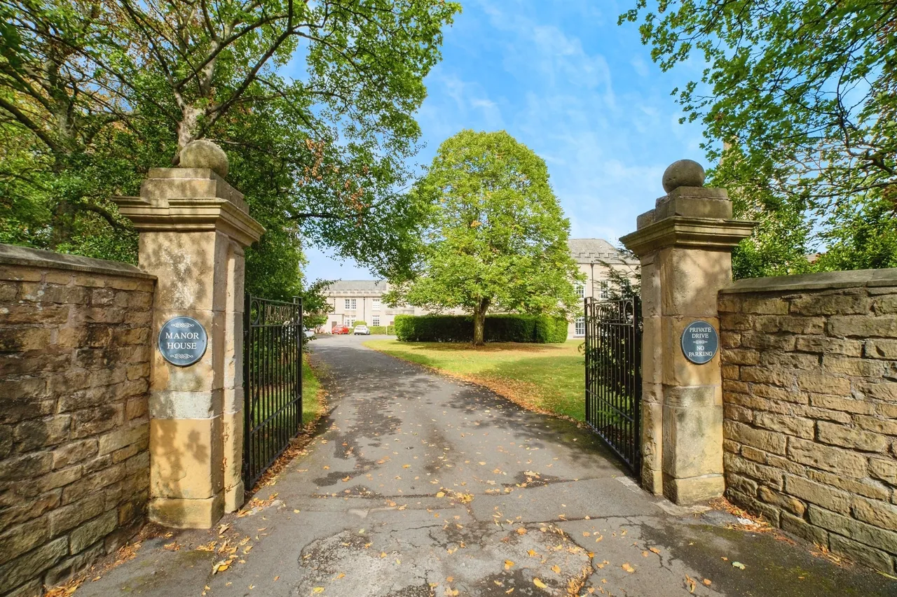 Manor House, Mansfield Woodhouse, NG19, photo 2