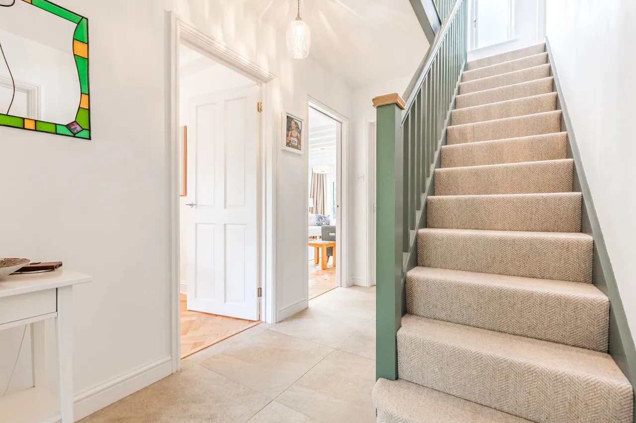 Recently Renovated Detached Property, photo 11