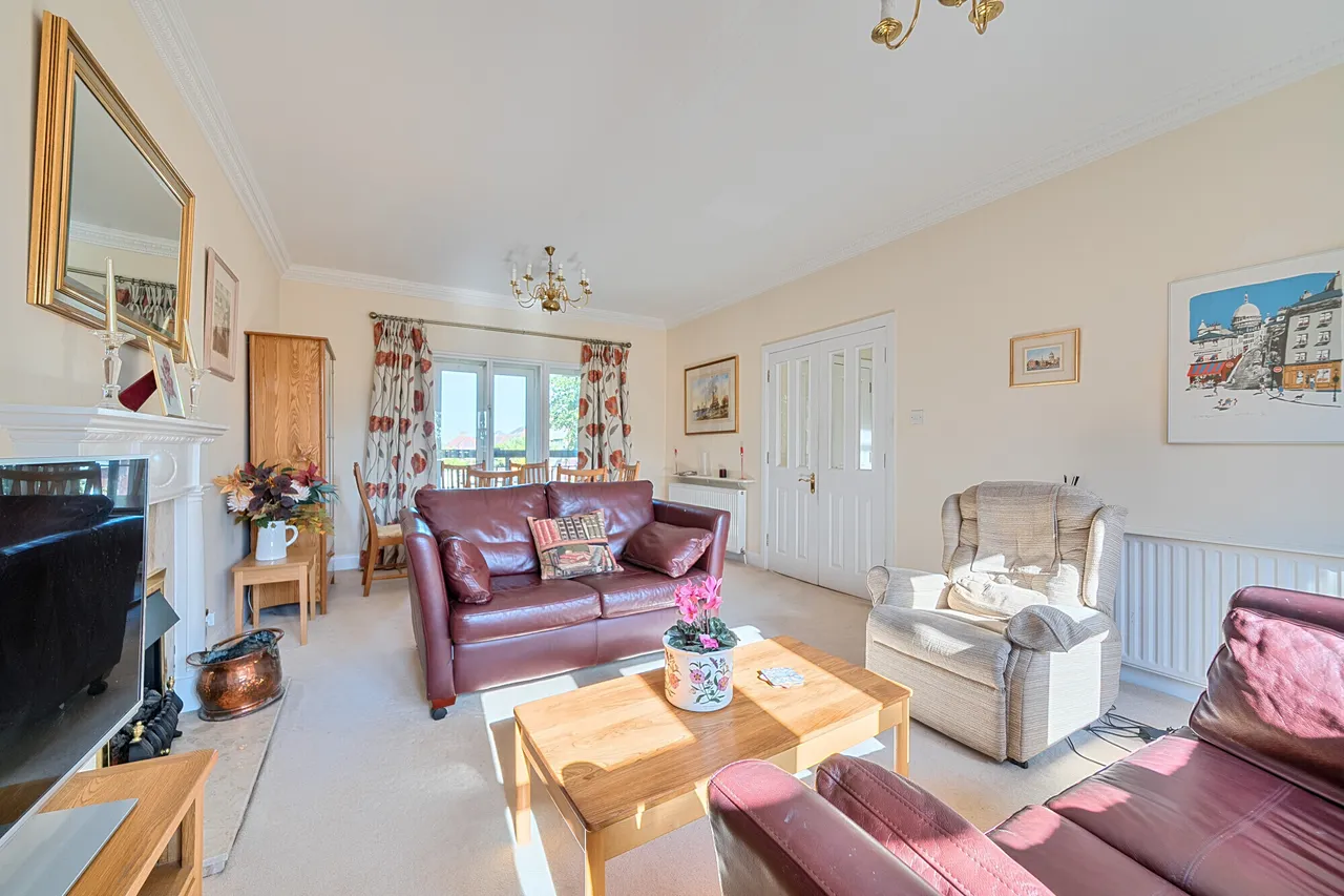 High Road, Whetstone, N20, photo 5