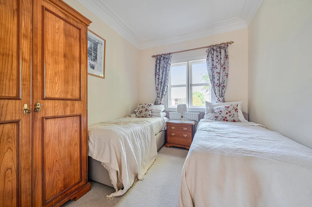 High Road, Whetstone, N20, photo 7
