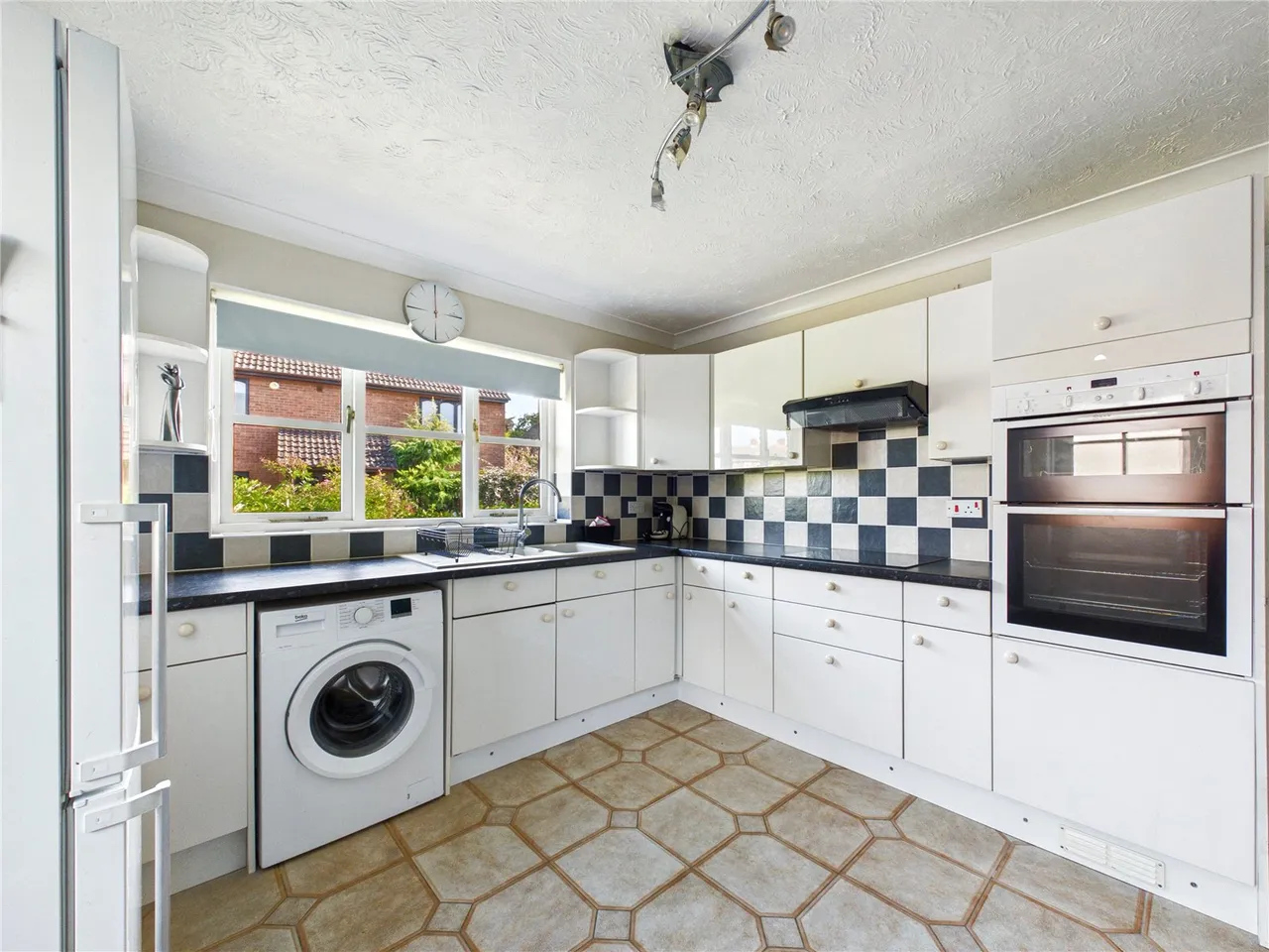 Armoury Road, West Bergholt, CO6, photo 6