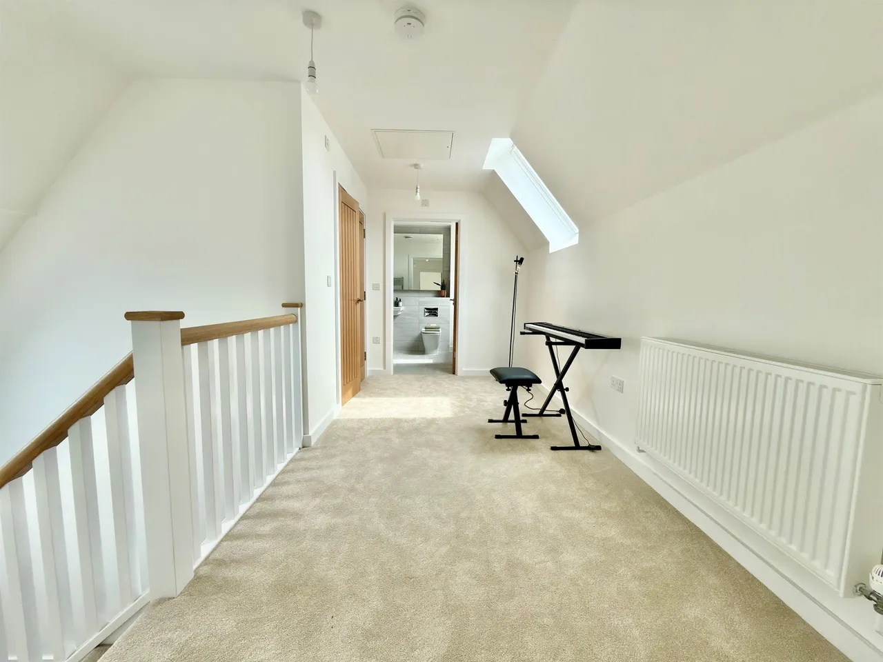 Thames View, Blunsdon, SN26, photo 14