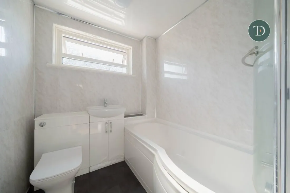 Websters Lane, Great Sutton, CH66 2LH, photo 22