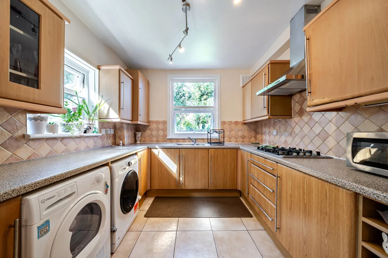 Brookdale Road, SE6, photo 4