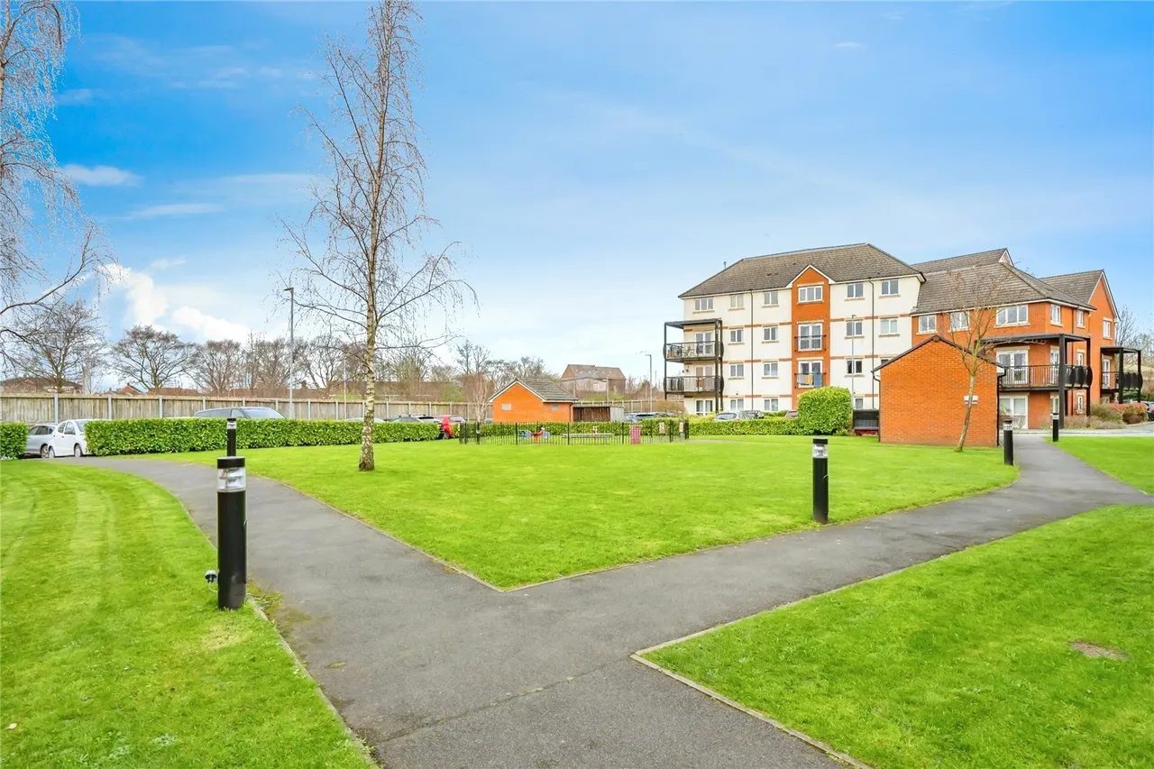 Gladstone Street, Warrington, Cheshire, WA2, photo 6