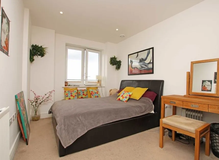 High Street, Hounslow, TW3, photo 4
