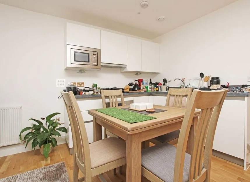 High Street, Hounslow, TW3, photo 5