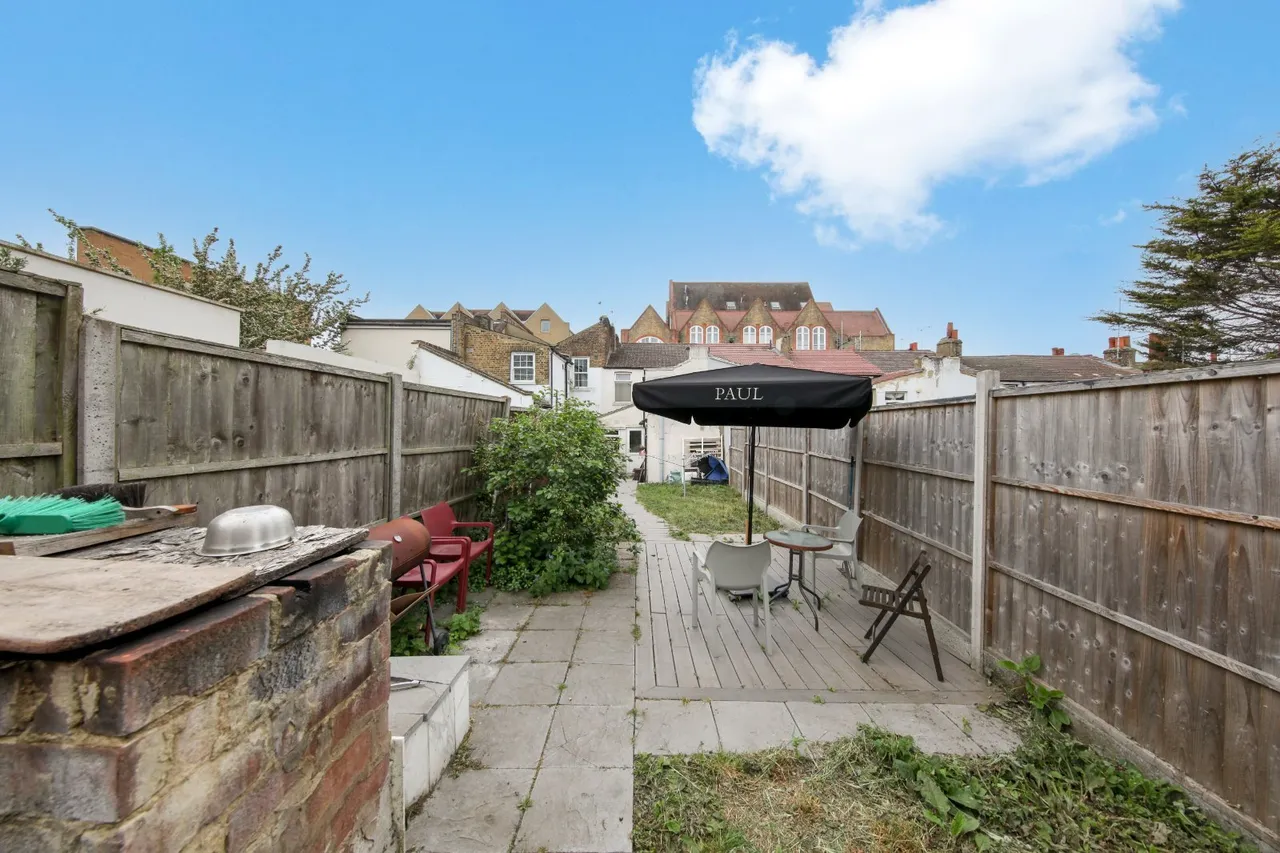 Bloomfield Road, SE18, photo 8