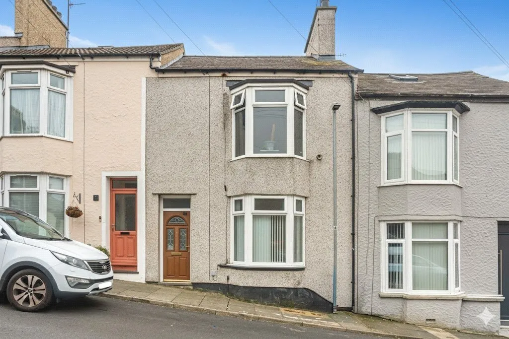 2 bed house for sale, Gilbert Street, Holyhead