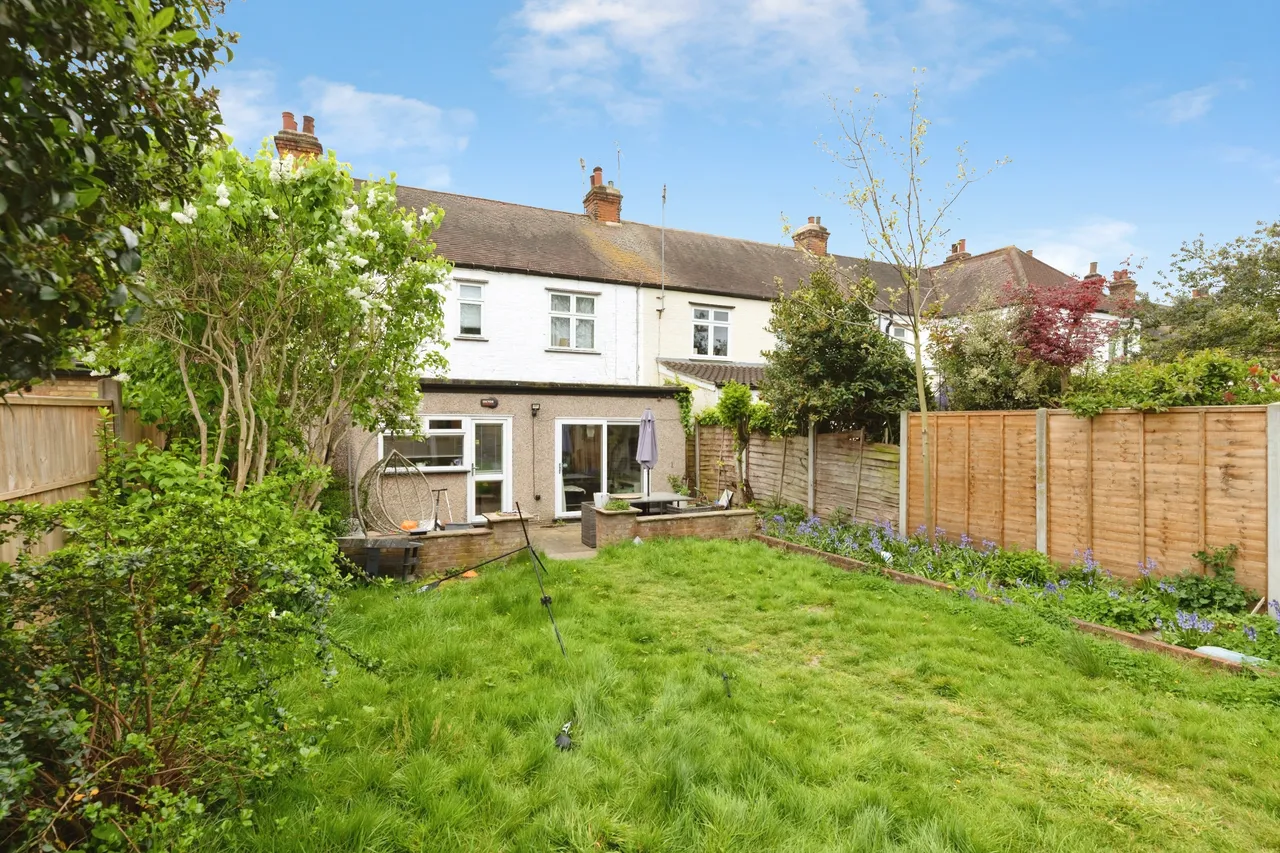 Ethelbert Gardens, Ilford, IG2, photo 17