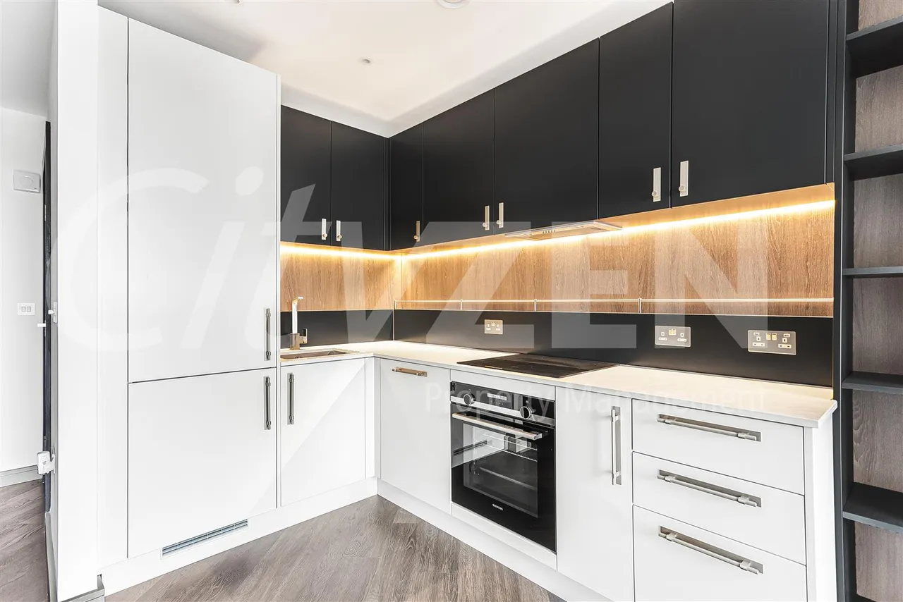Lavender House, 1Eden Grove, Staines-Upon-Thames, TW18 4ZW, photo 8