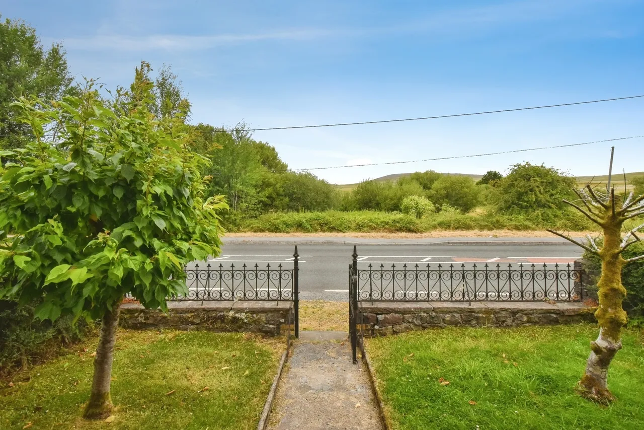 Cwmgarw Road, Upper Brynamman, SA18, photo 2
