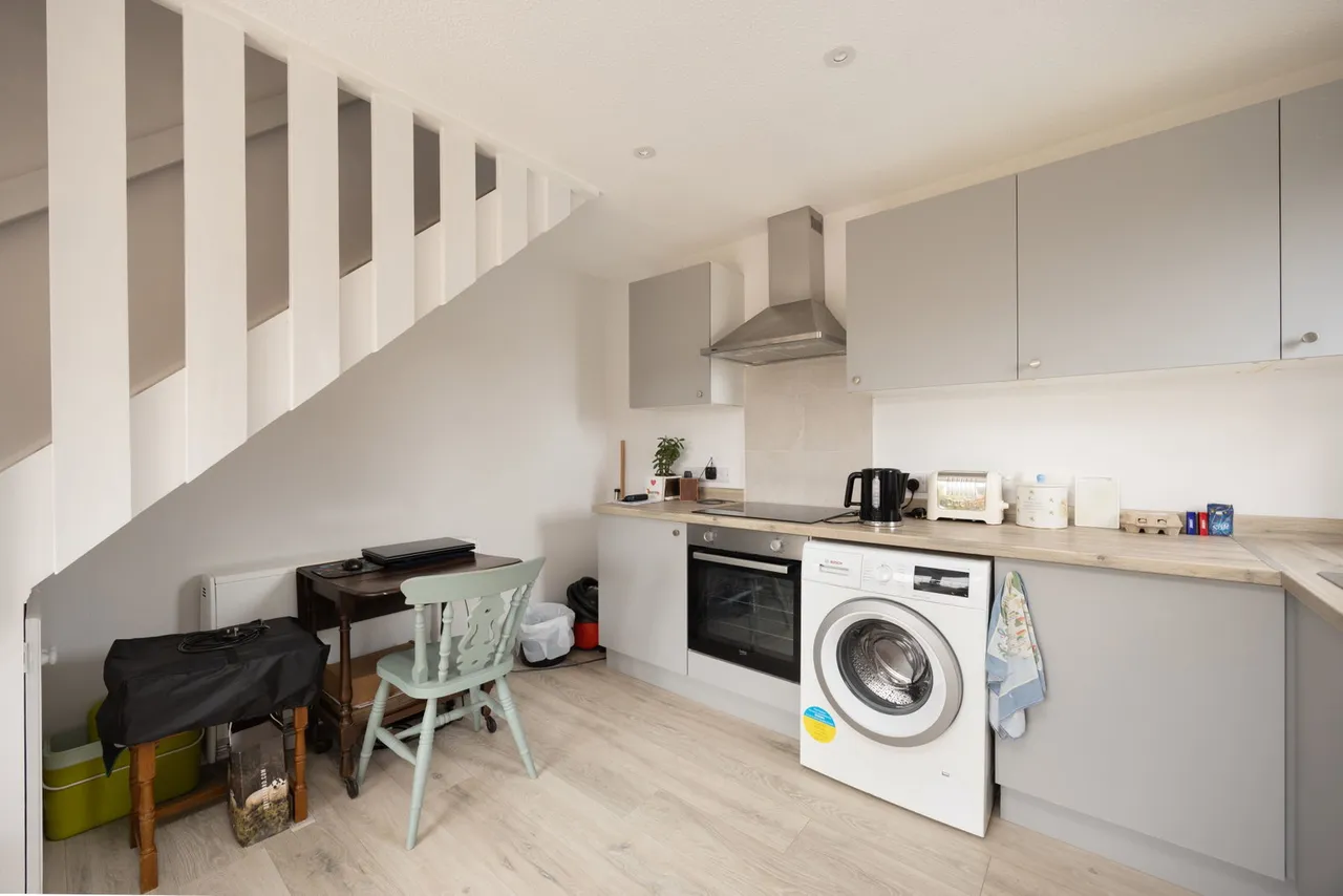 Quarry Close, Devizes, SN10, photo 4