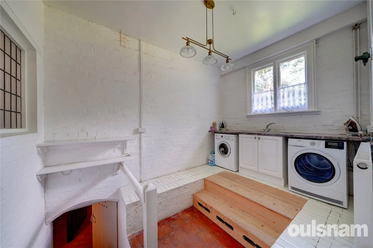 Dale Hill, Blackwell, Bromsgrove, Worcestershire, B60 1QJ, photo 22