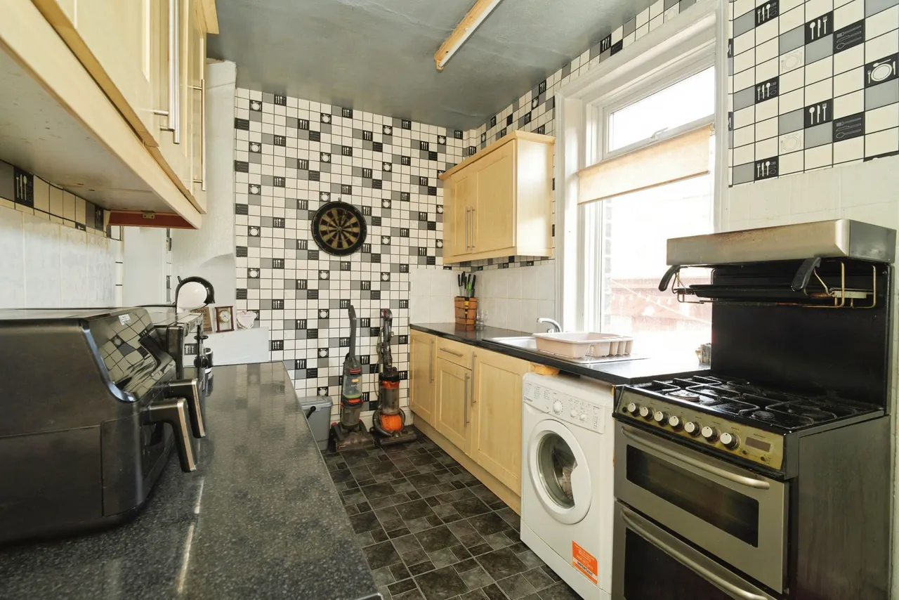 Marsh Street, Bradford, BD5, photo 7