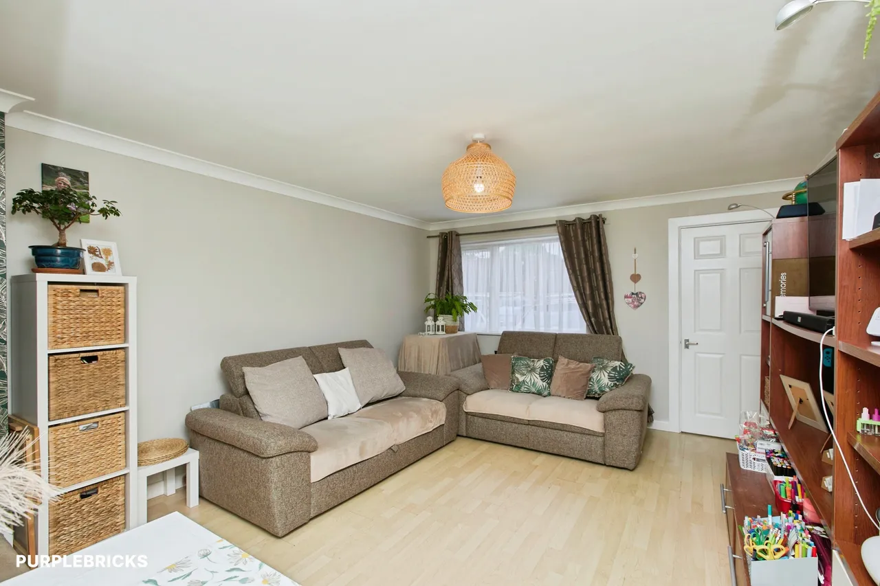 Thirston Close, Nottingham, NG6, photo 7