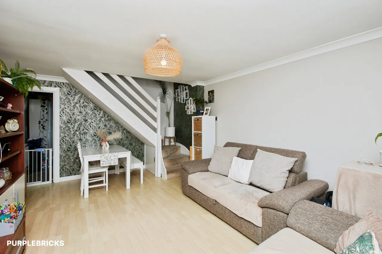 Thirston Close, Nottingham, NG6, photo 8