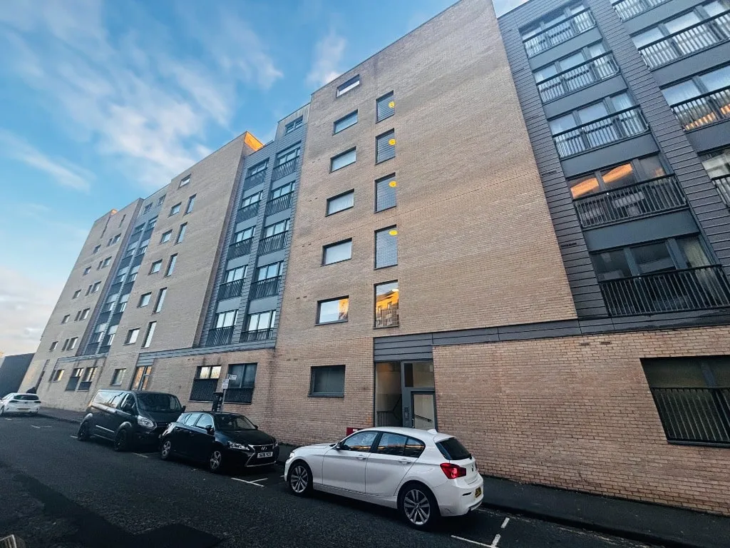 2 bed flat to rent, Bell Street, Glasgow, G4