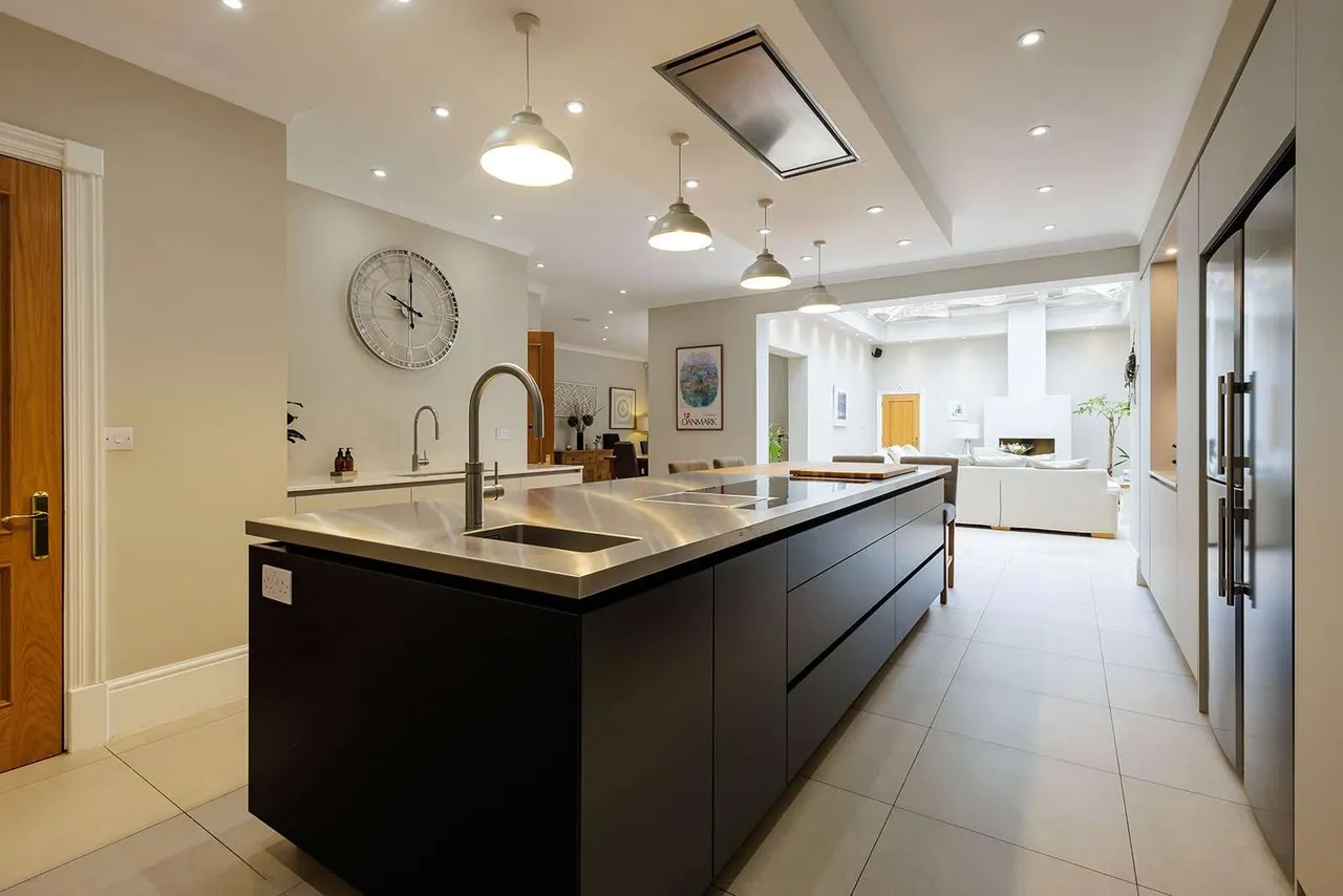 Cranley Dene, Guildford, Surrey, GU1 2LP, photo 9