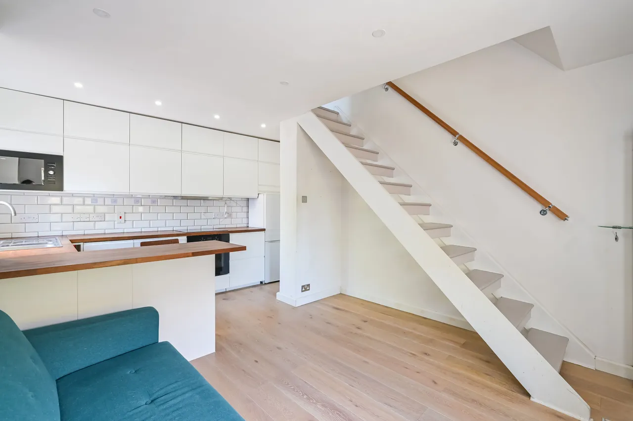 15 Joshua Street, London, photo 6