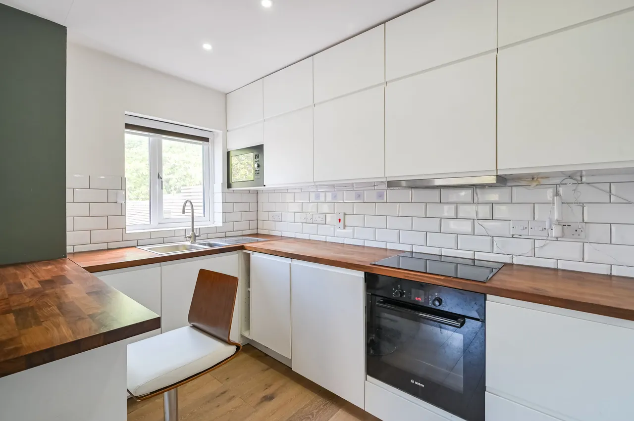 15 Joshua Street, London, photo 2