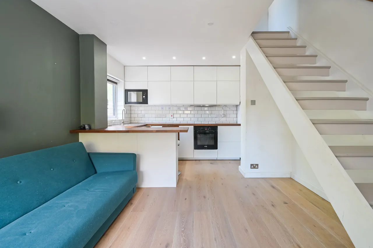 15 Joshua Street, London, photo 5