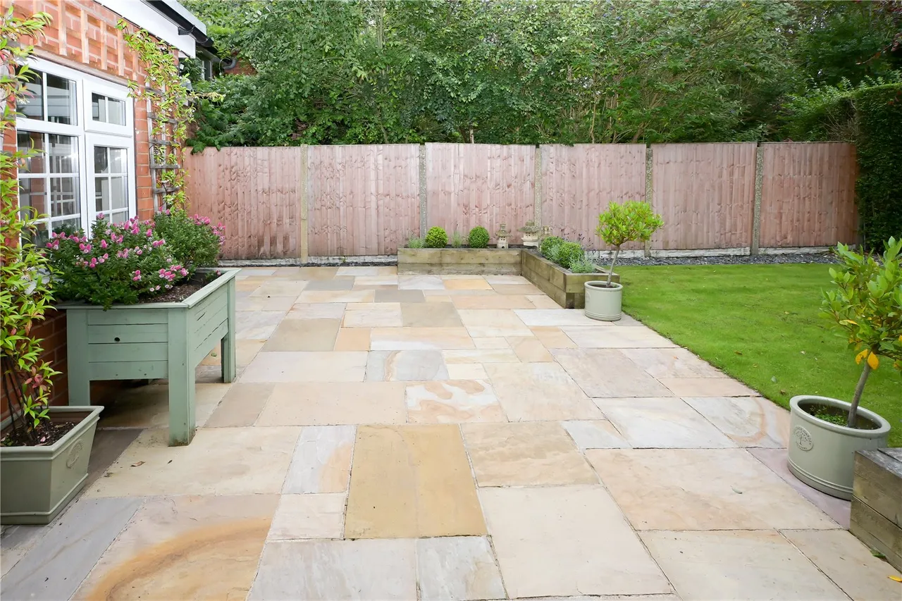Iris Close, Bournville Village Trust, Selly Oak, Birmingham, B29 5BS, photo 19
