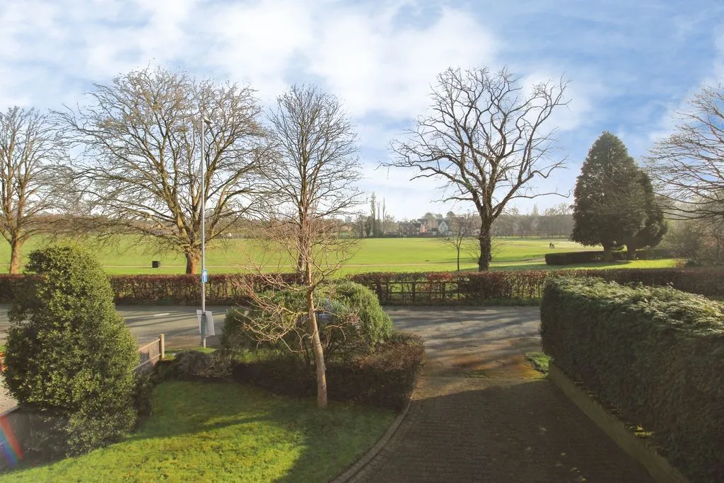 Bealeys Lane, Bloxwich, WS3, photo 10