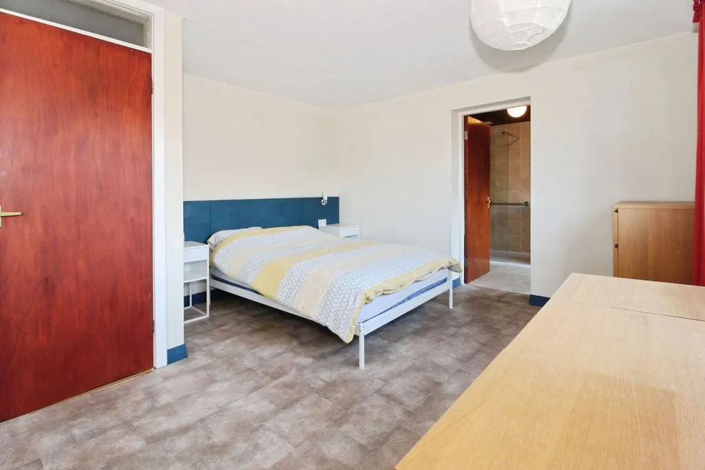 Bealeys Lane, Bloxwich, WS3, photo 6