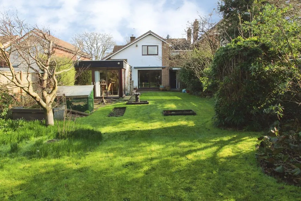 Bealeys Lane, Bloxwich, WS3, photo 11