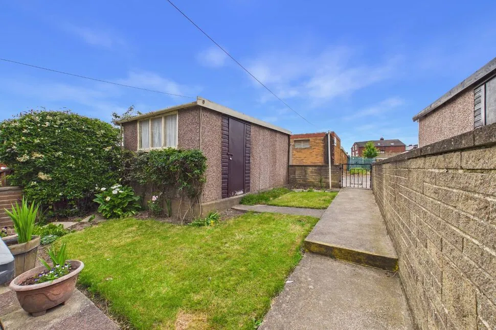 Glenthorpe Crescent, Leeds, West Yorkshire, LS9, photo 3