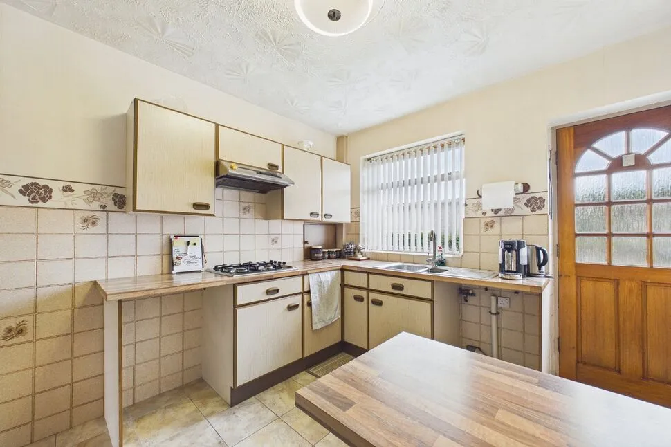 Glenthorpe Crescent, Leeds, West Yorkshire, LS9, photo 8