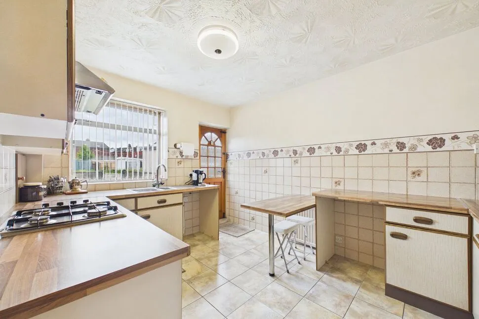 Glenthorpe Crescent, Leeds, West Yorkshire, LS9, photo 12