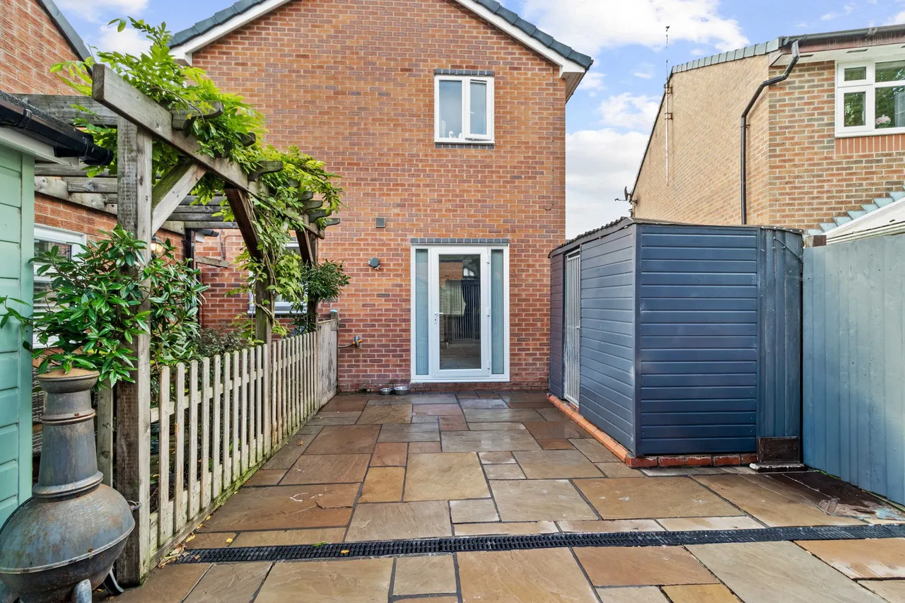 Keckwick Lane, Daresbury, WA4, photo 21