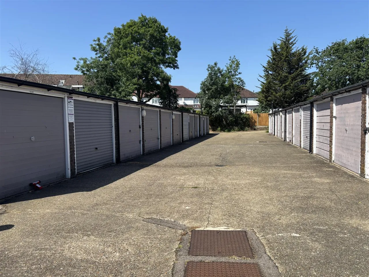 Dudley House, Stratton Close, Edgware, photo 13