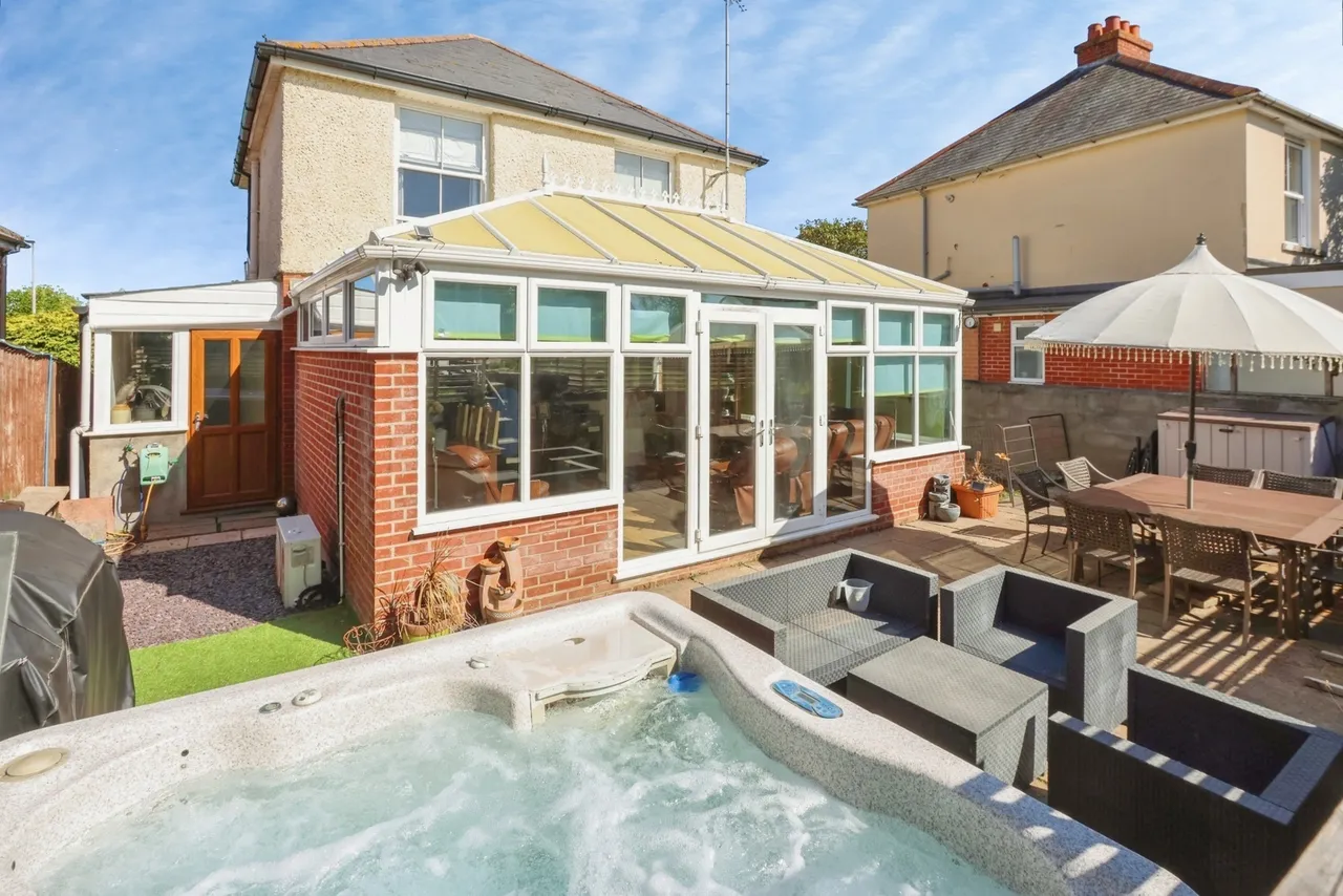 Blandford Road, Poole, BH15, photo 2