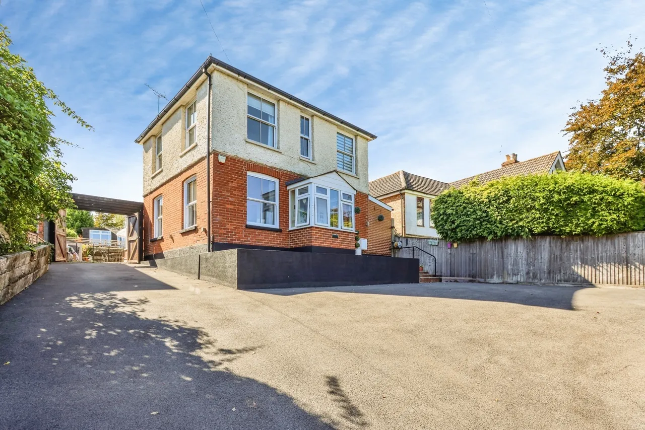 3 bed house for sale, Blandford Road, Poole, BH15