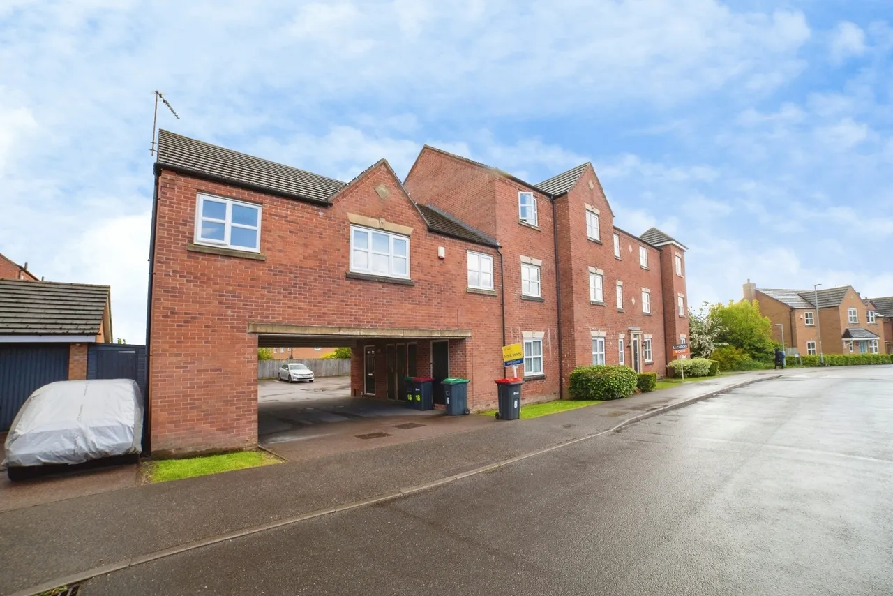 Bennet Drive, Kirkby-in-Ashfield, NG17, photo 15