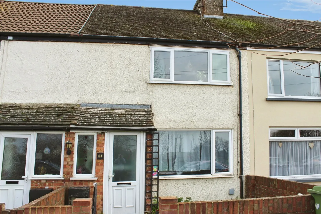 2 bed house for sale, New Road, Sheerness, ME12