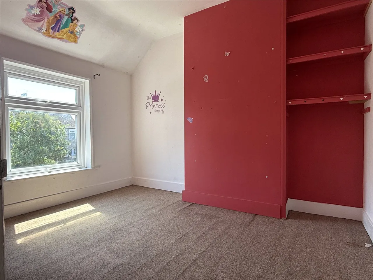 New Road, Sheerness, ME12, photo 9