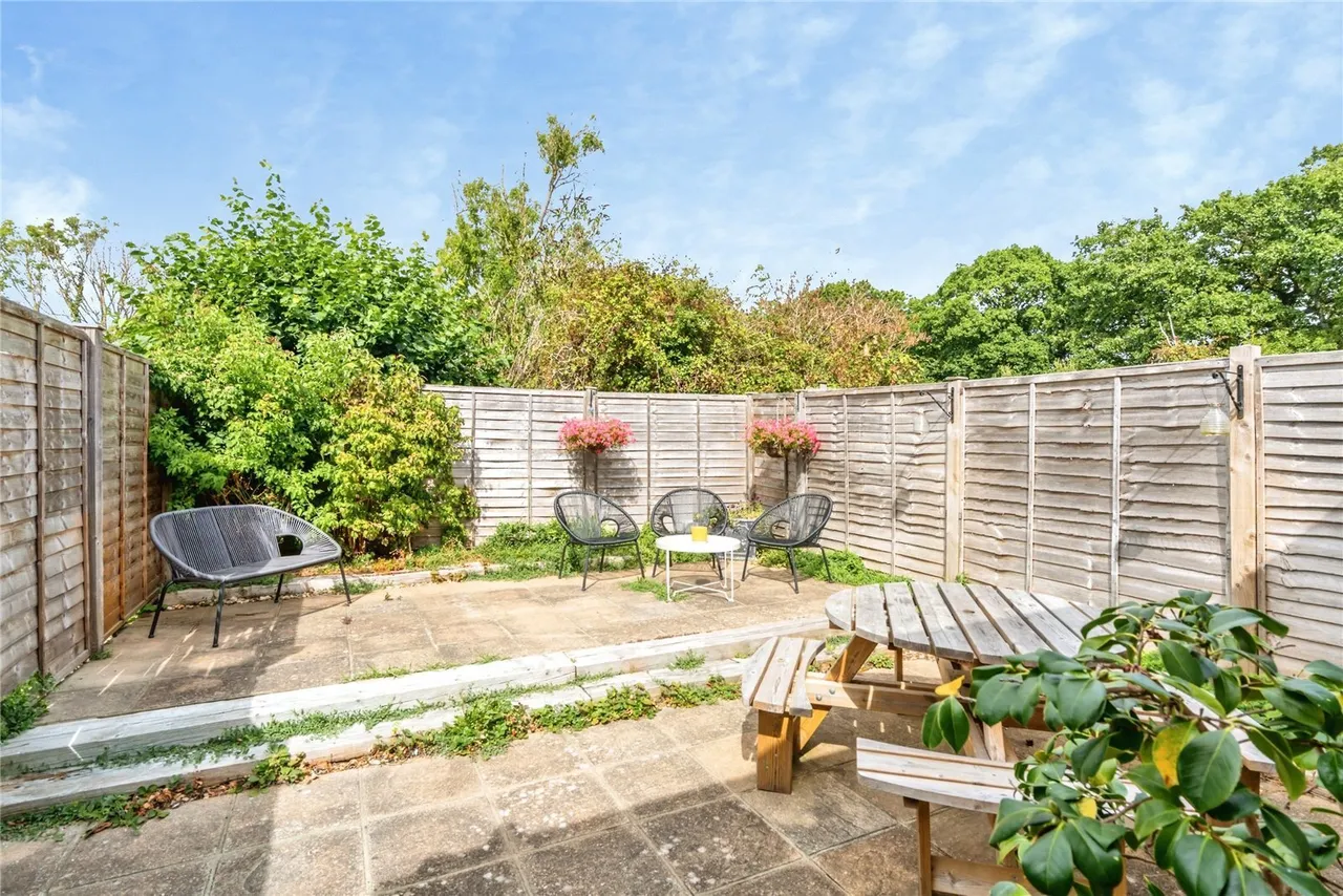 Grove Park, Chichester, PO19, photo 6