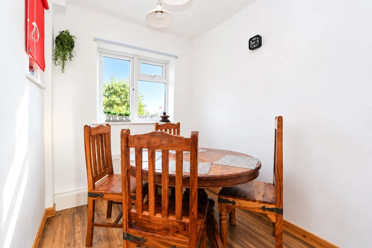 Gloucester Road, Staple Hill, BS16, photo 8