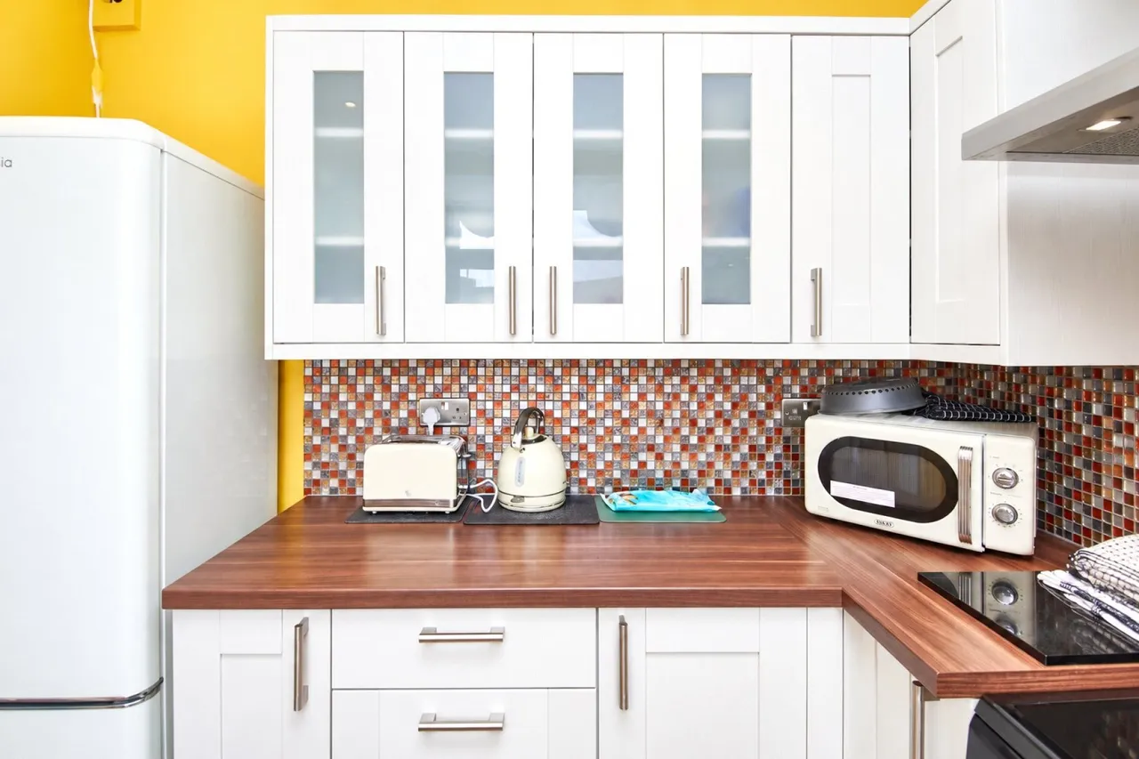 Gloucester Road, Staple Hill, BS16, photo 5