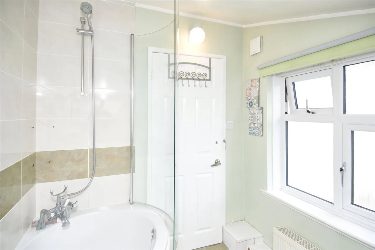 Gloucester Road, Staple Hill, BS16, photo 19