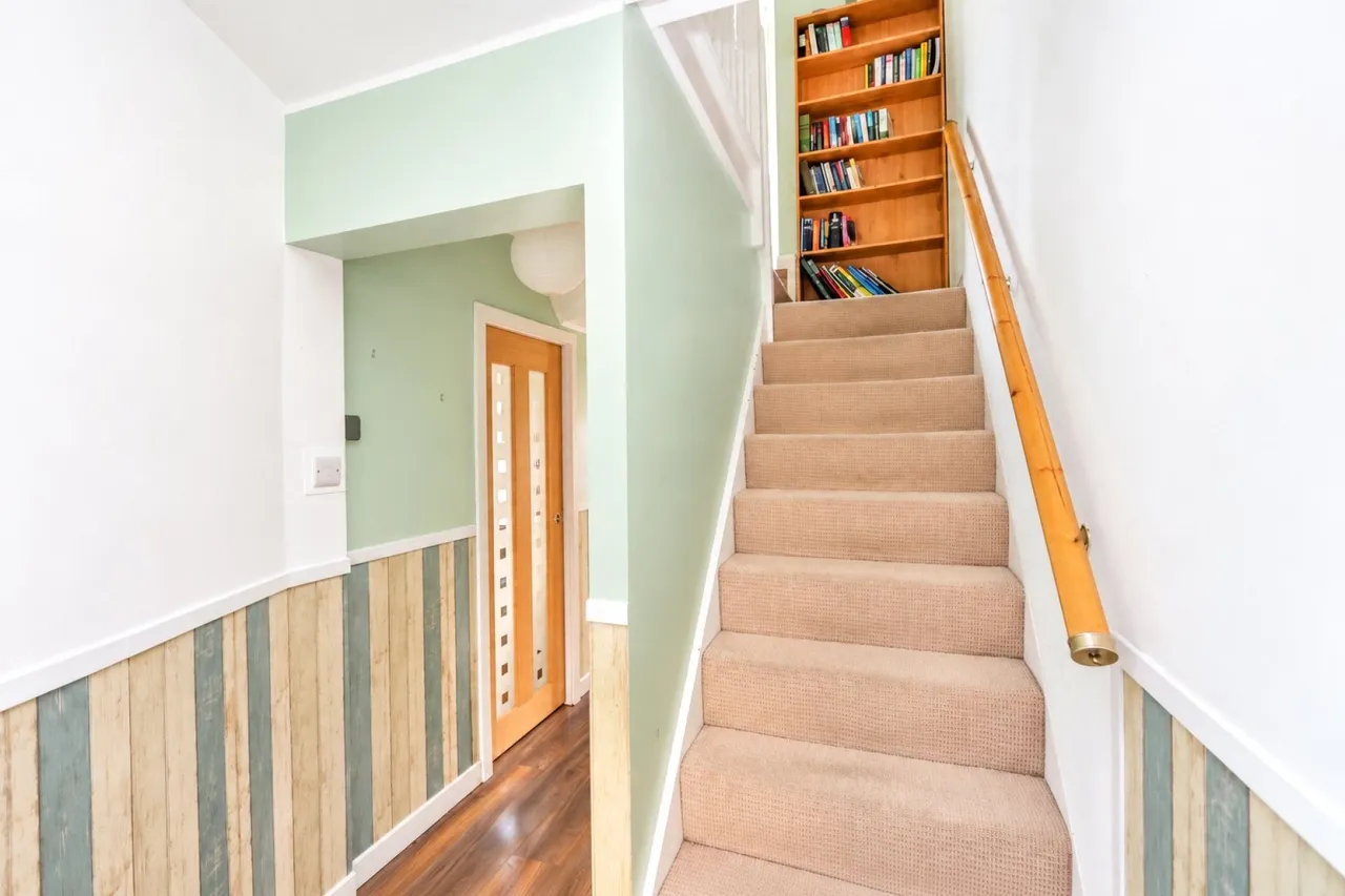 Gloucester Road, Staple Hill, BS16, photo 12