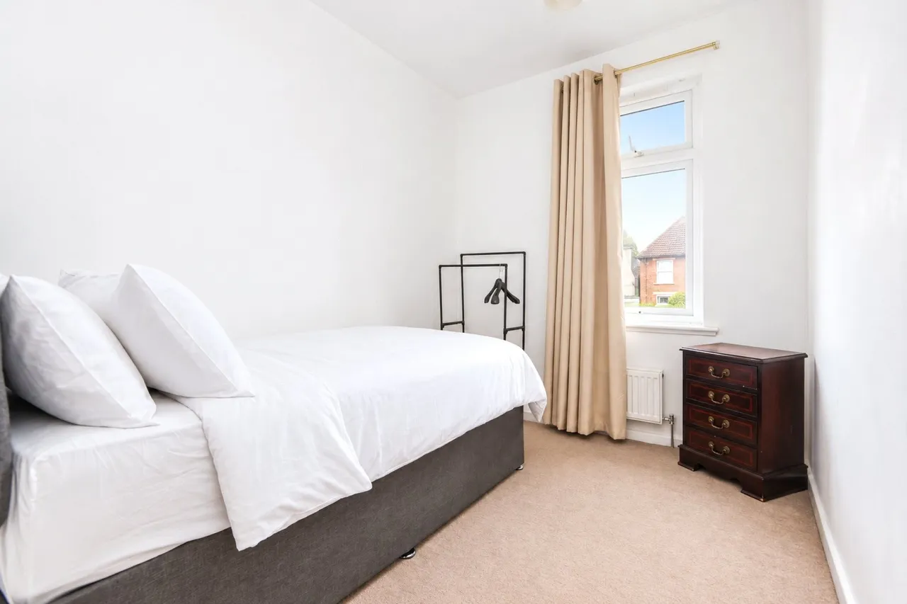 Gloucester Road, Staple Hill, BS16, photo 17