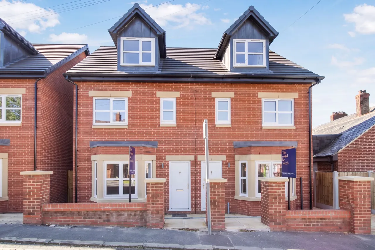 Mill Street, Ormskirk, L39, photo 5
