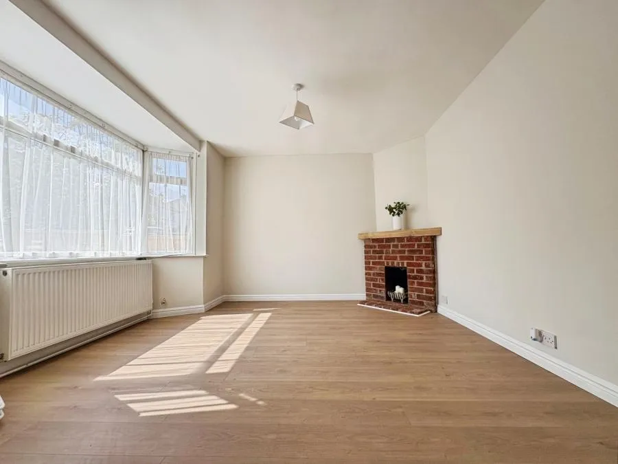 Avenue Road, Sileby, LE12, photo 21